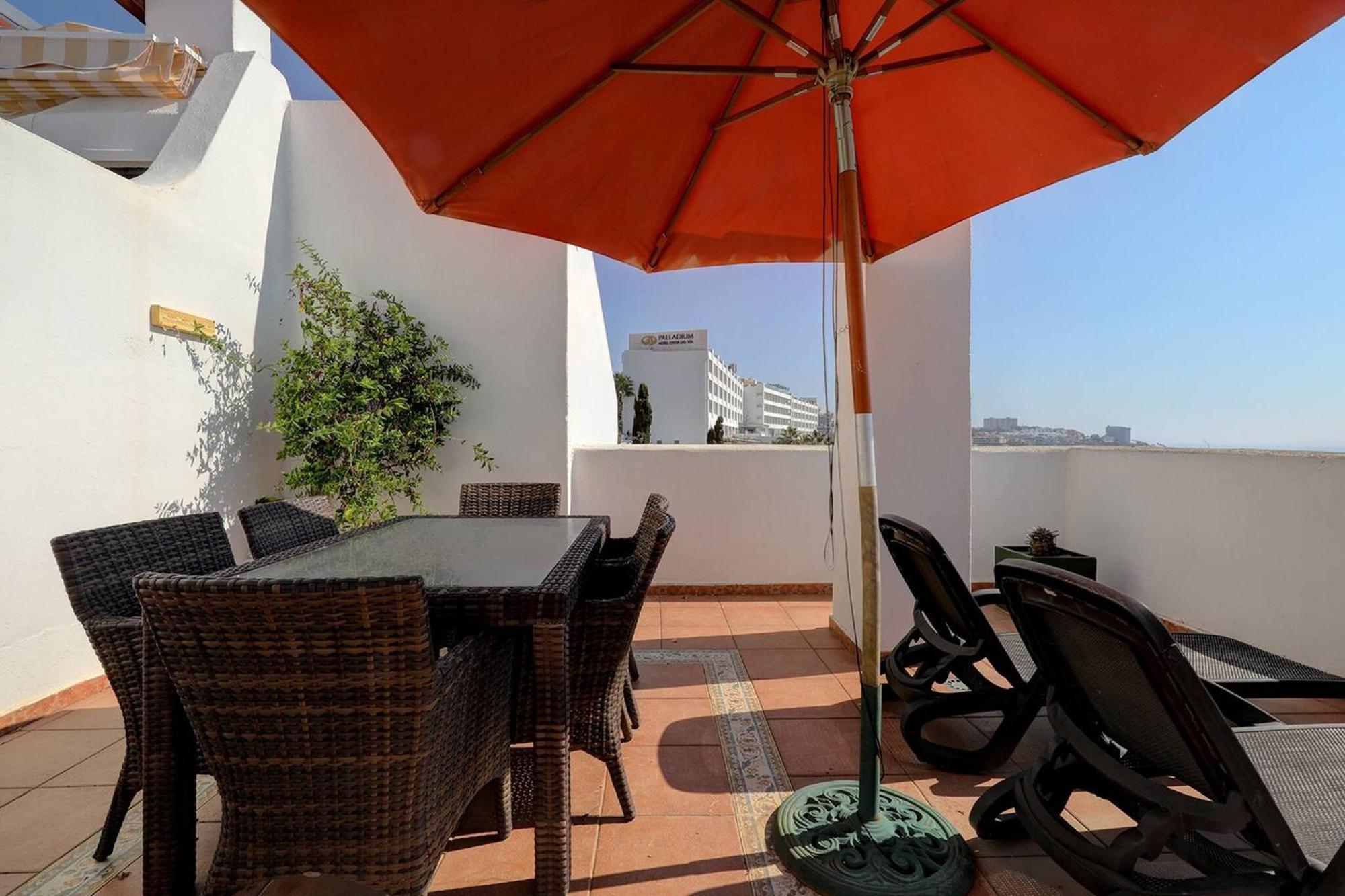 082 - Stunning Sea Views Beachfront Apartment Benalmádena Exterior foto